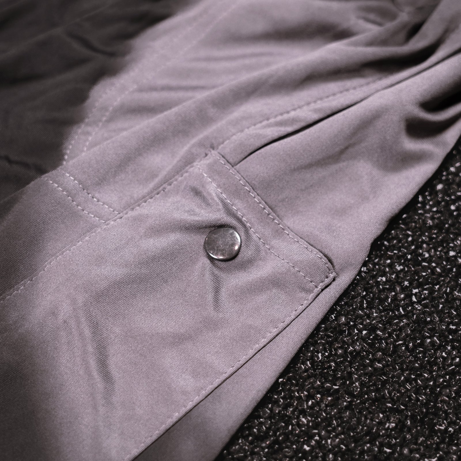 _1100078 minder geel